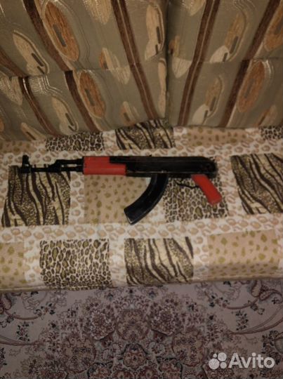 Игрушечный автомат