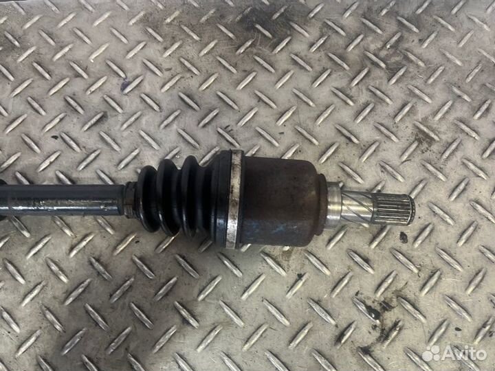 Привод передний правый Nissan Note E11 1.6 HR16DE