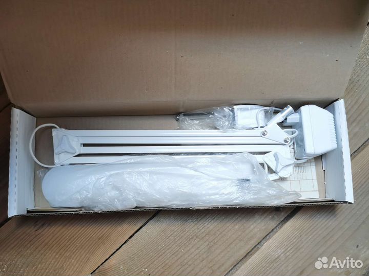 Лампа настольная