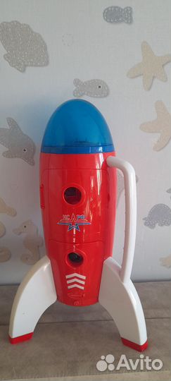 Ракета и самолет. музыкальные