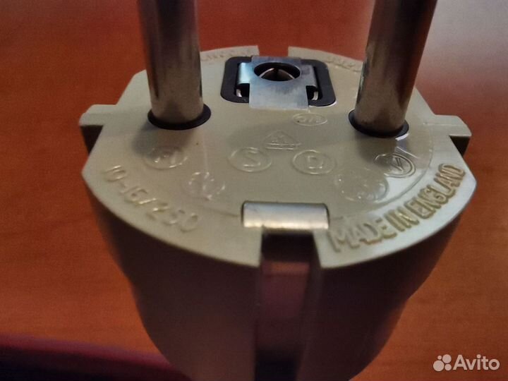 Кабель питания, Англия, HiFi / акустические кабели