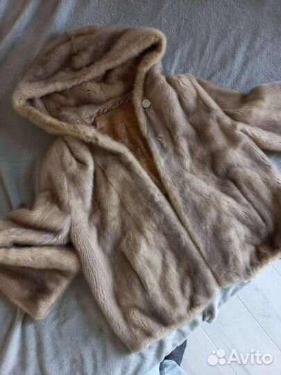 Шуба норковая с капюшоном