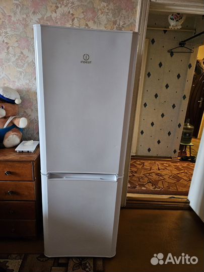 Холодильник б/у на запчасти
