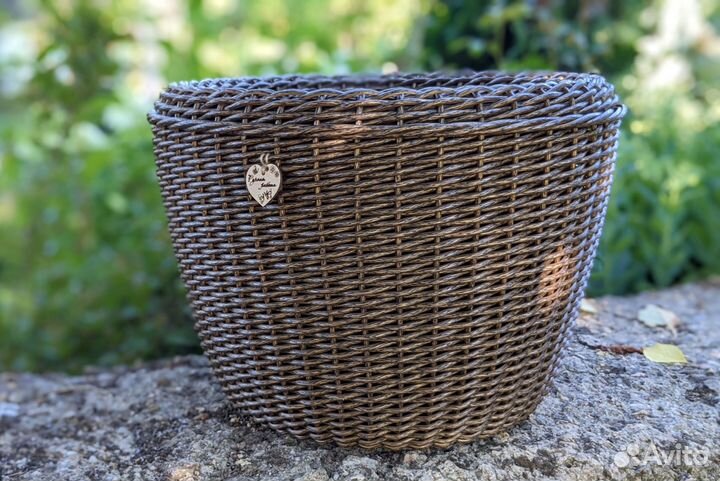 Кашпо из полиротанга для цветов