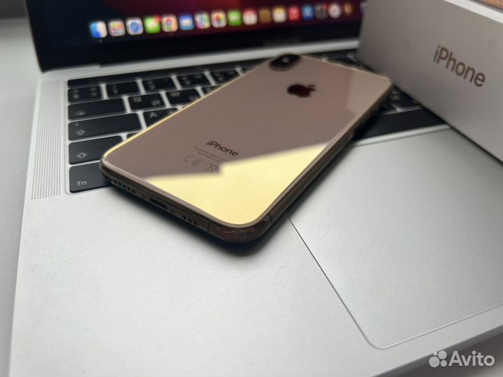 iPhone Xs, 64 ГБ