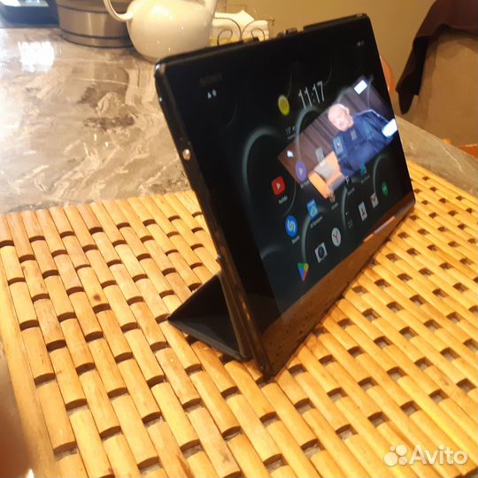 Планшет Sony Xperia SGP321
