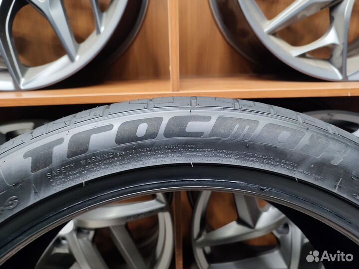 Tracmax X-Privilo RS01+ 265/40 R22 106Y