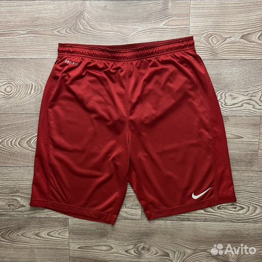 Шорты Nike