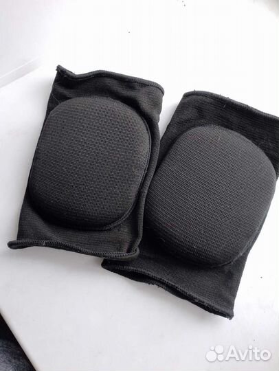 Наколенники