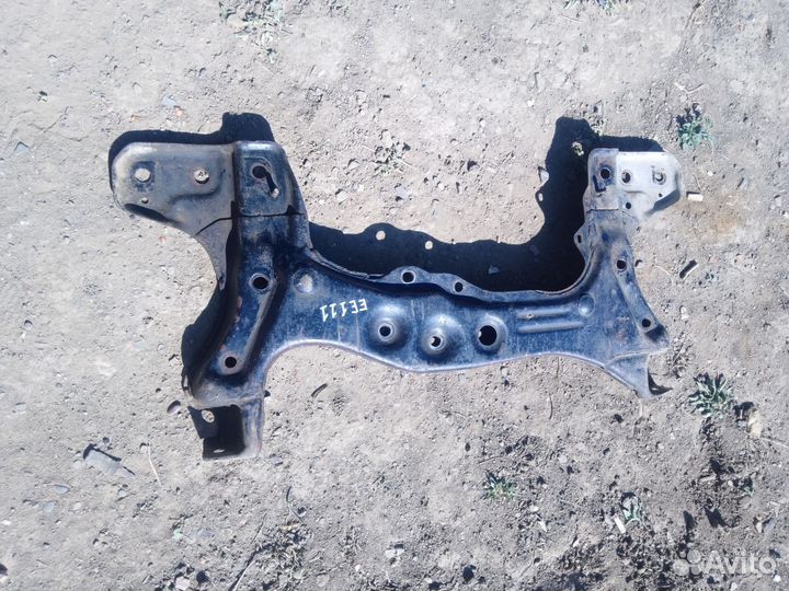 Балка передней подвески Toyota Corolla ee111