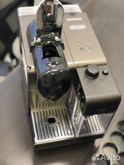 Кофемашина капсульная Delonghi EN 520 S Nespresso