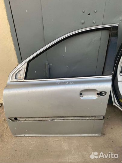 Дверь передняя левая volvo xc90 2003 г.в