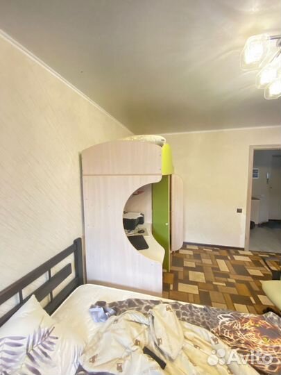 Детская кровать чердак со столом и шкафом