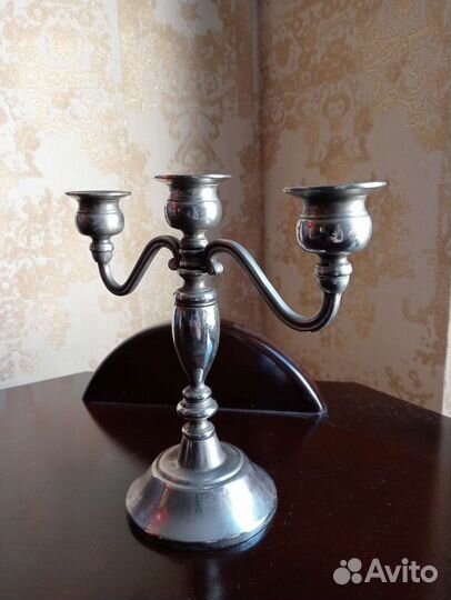 Старинный подсвечник