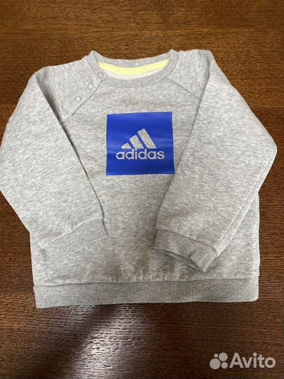 Спортивный костюм adidas