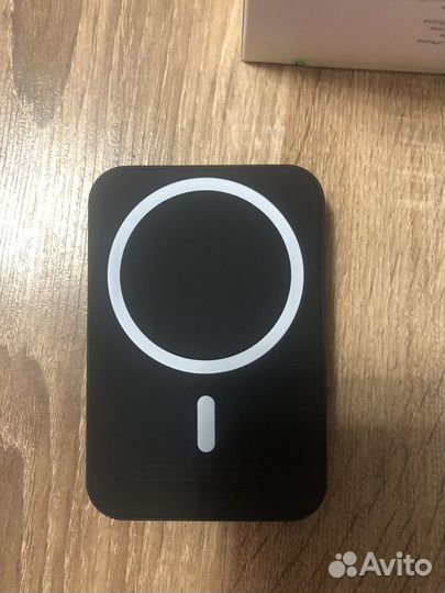 Беспроводная зарядка для iPhone apple