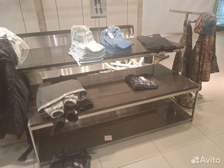 Вешало напольное для одежды