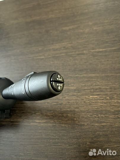 Подрулевой переключатель Правый дворник Лада Веста