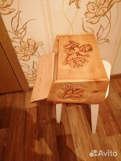 Хлебница деревьяная с узорами