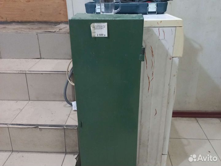 Оружейный сейф