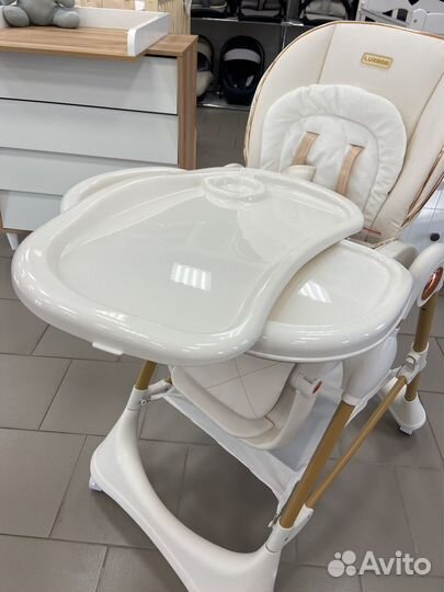 Стульчик для кормления luxmom Q4