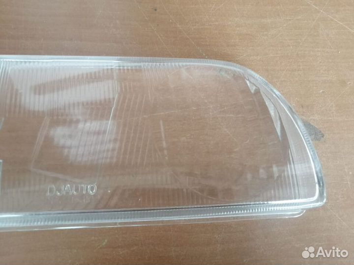 Стекло фары правой primera P10 90- 272812E