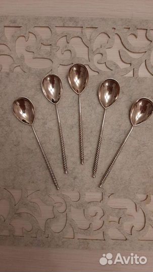 Столовые приборы серебро