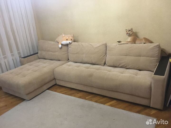 Подам угловой диван