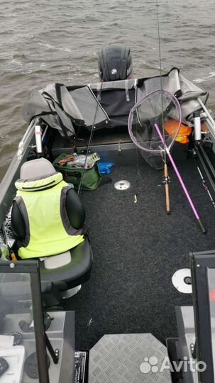 Volzhanka 53 Fish c Mercury F115 ProXS