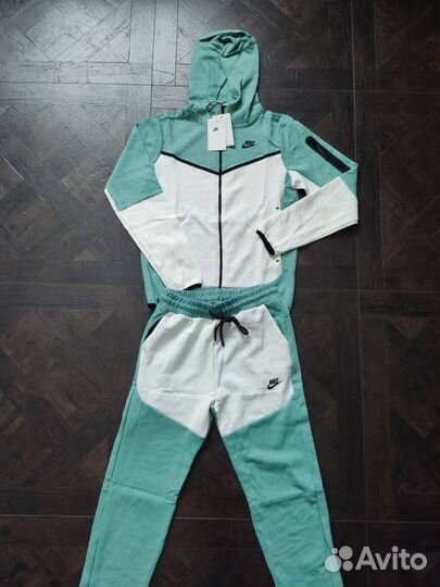 Спортивный летний костюм Nike