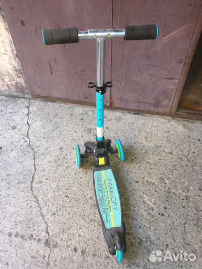 Самокат детский трехколесный