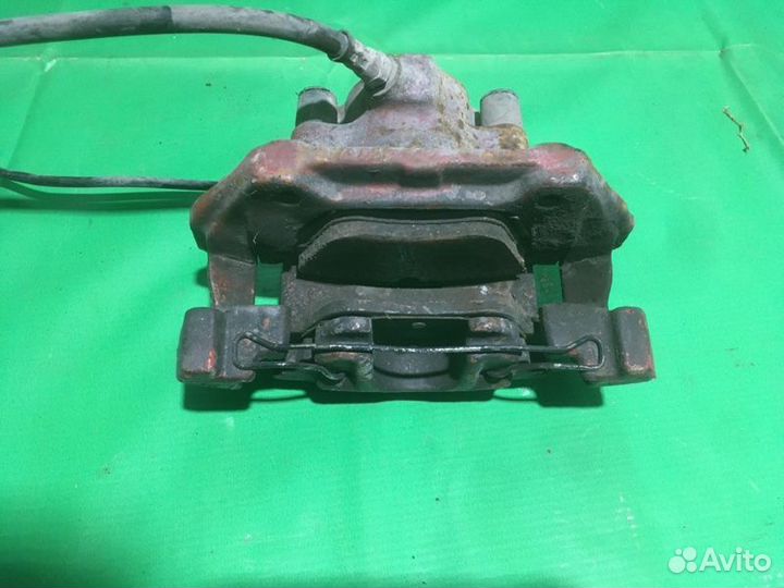 Суппорт передний левый Mercedes C200 W202 M111.945