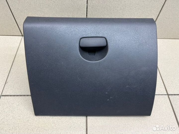 Крышка бардачка Renault Logan K7MA812 1 2017