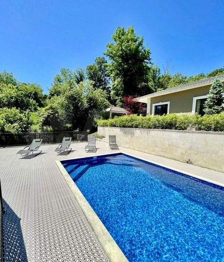 Дом 100 м² на участке 8 сот.