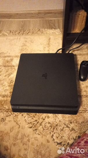 Sony PlayStation 4