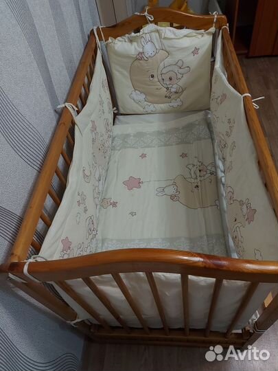 Детская кроватка