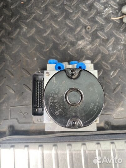 Блок ABS BMW X5 E70 3.0 D 3451 6788219-02