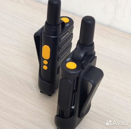 Рация с гарнитурой, радиостанция с наушником