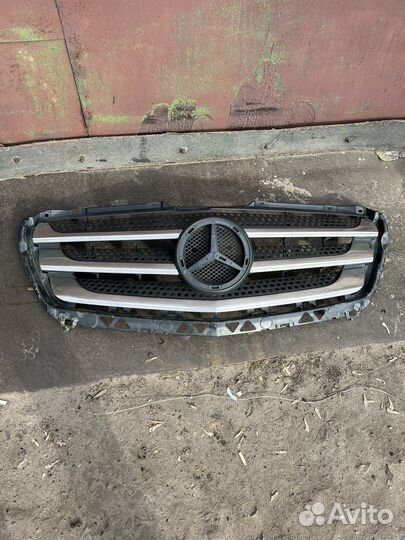 Решетка радиатора mercedes W906 рест