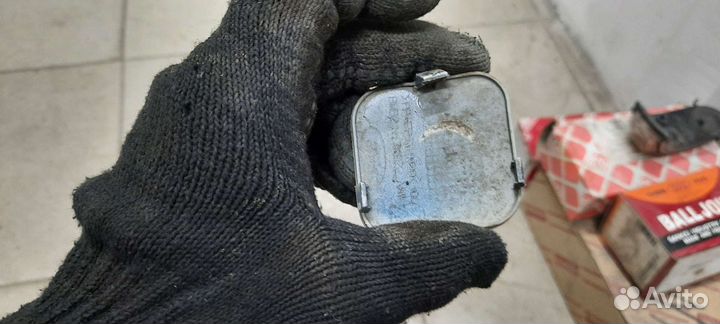 Заглушка букс. крюка зад. Ford Focus 2/2008