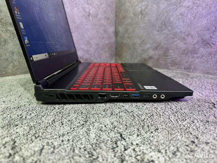 Игровой ноутбук Msi на Core i7-10750H/ 1650 Ti