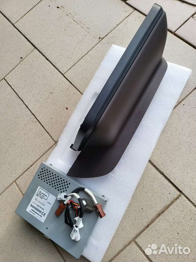 Продаю монитор Лексус RX 200 t