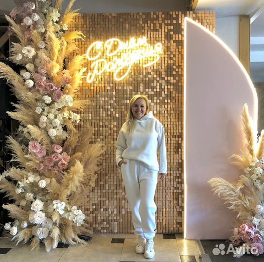 Организатор мероприятий свадьбы, день рождения