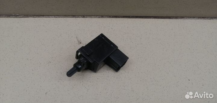 Датчик педали сцепления Gentra II 2013-2015