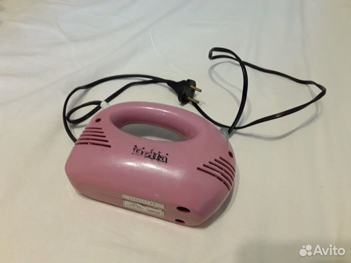 Продам миксер Delta без венчиков