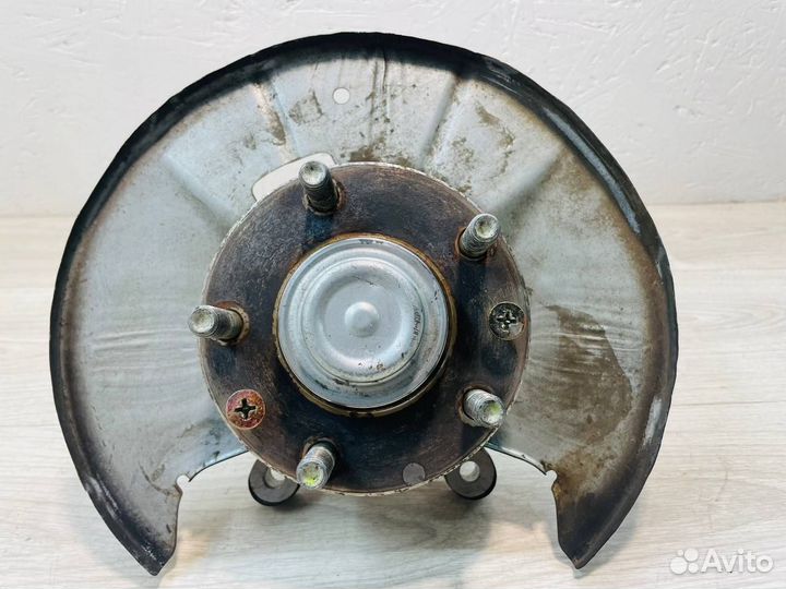 Ступица задняя левая Mazda 6 GG