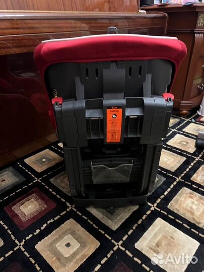 Автокресло детское Peg-Perego Viaggio 9–18кг Red