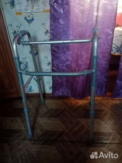 Ходунки для взрослых шагающие