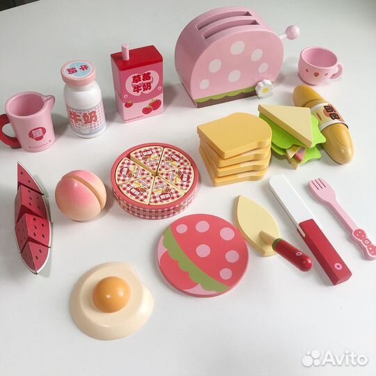 Детская деревянная посуда и продукты