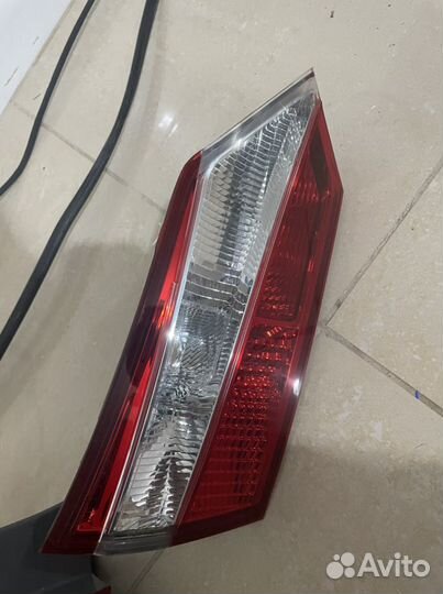 Фары задние левые тайота каролла оригинал